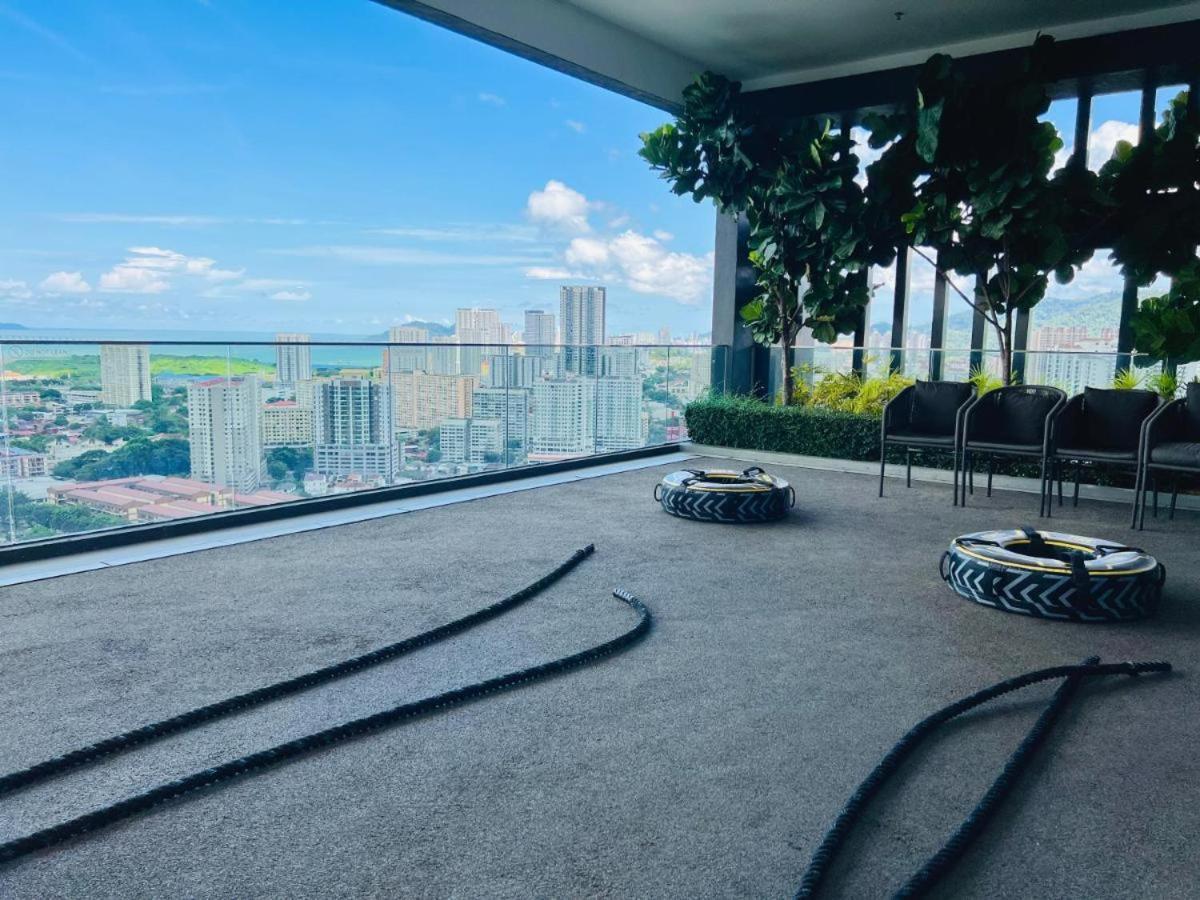 Beacon Executive Premium Suite George Town Exterior foto