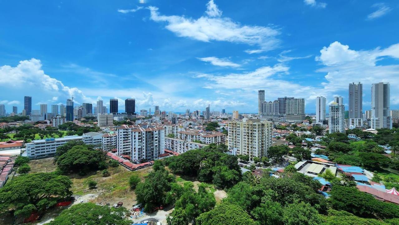 Beacon Executive Premium Suite George Town Exterior foto